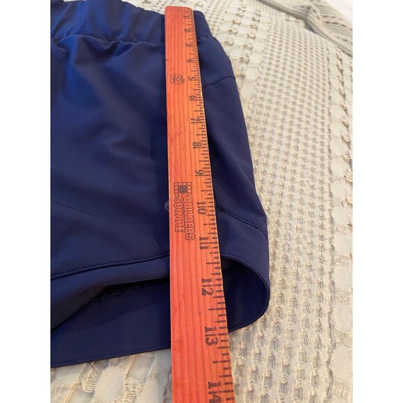 Apana  Womens Navy Shorts Size Medium Elastic Waist Pockets Athleticwear Sporty - Picture 4 of 9